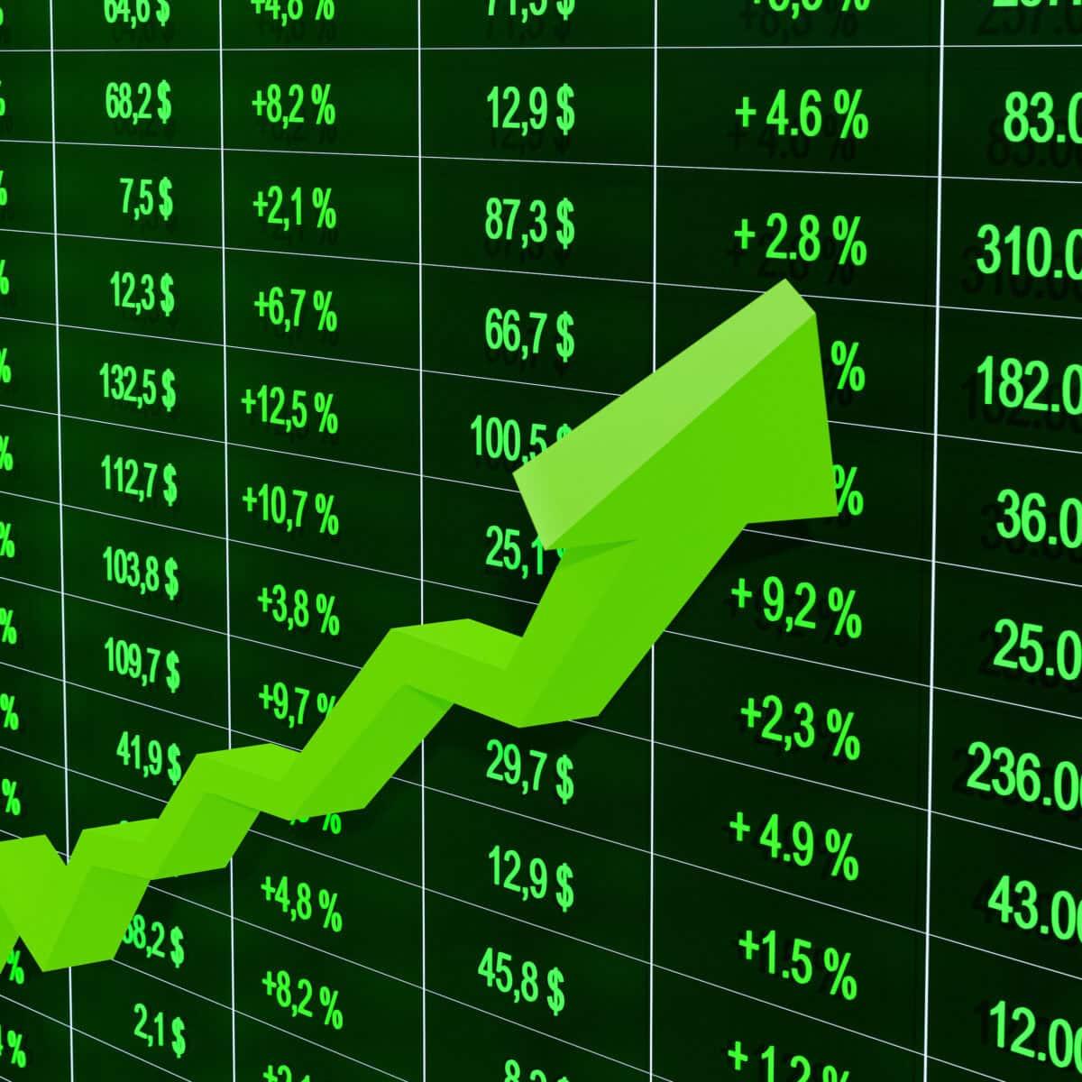 Stocks on the Move: Assessing the After-Hours Performance of Tech giants