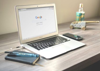Google searches in Apple’s Safari fall for first time in 22 years