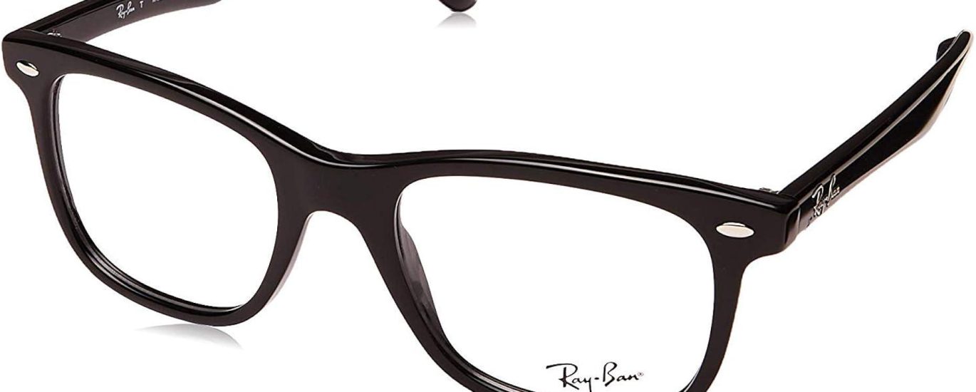 I tried Ray-Ban’s Meta Smart Glasses and they’re definitely cool, but more of a novelty than essential tech